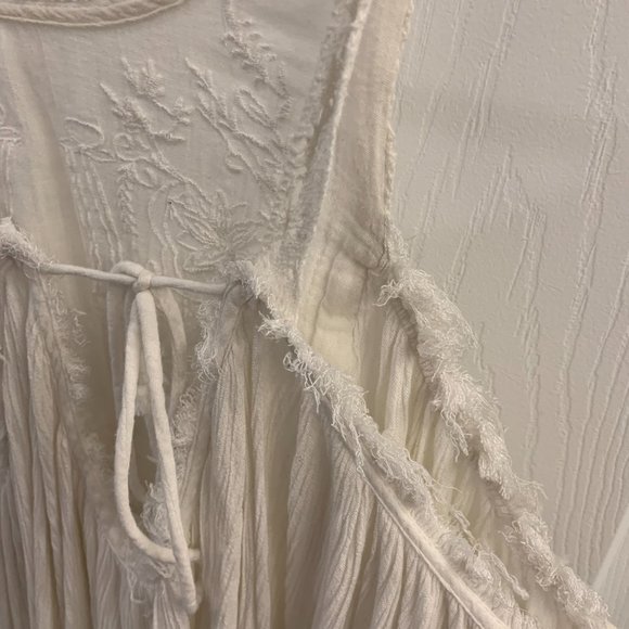 Boho Free People White Embroidered Tank Top Size Small - Picture 7 of 8